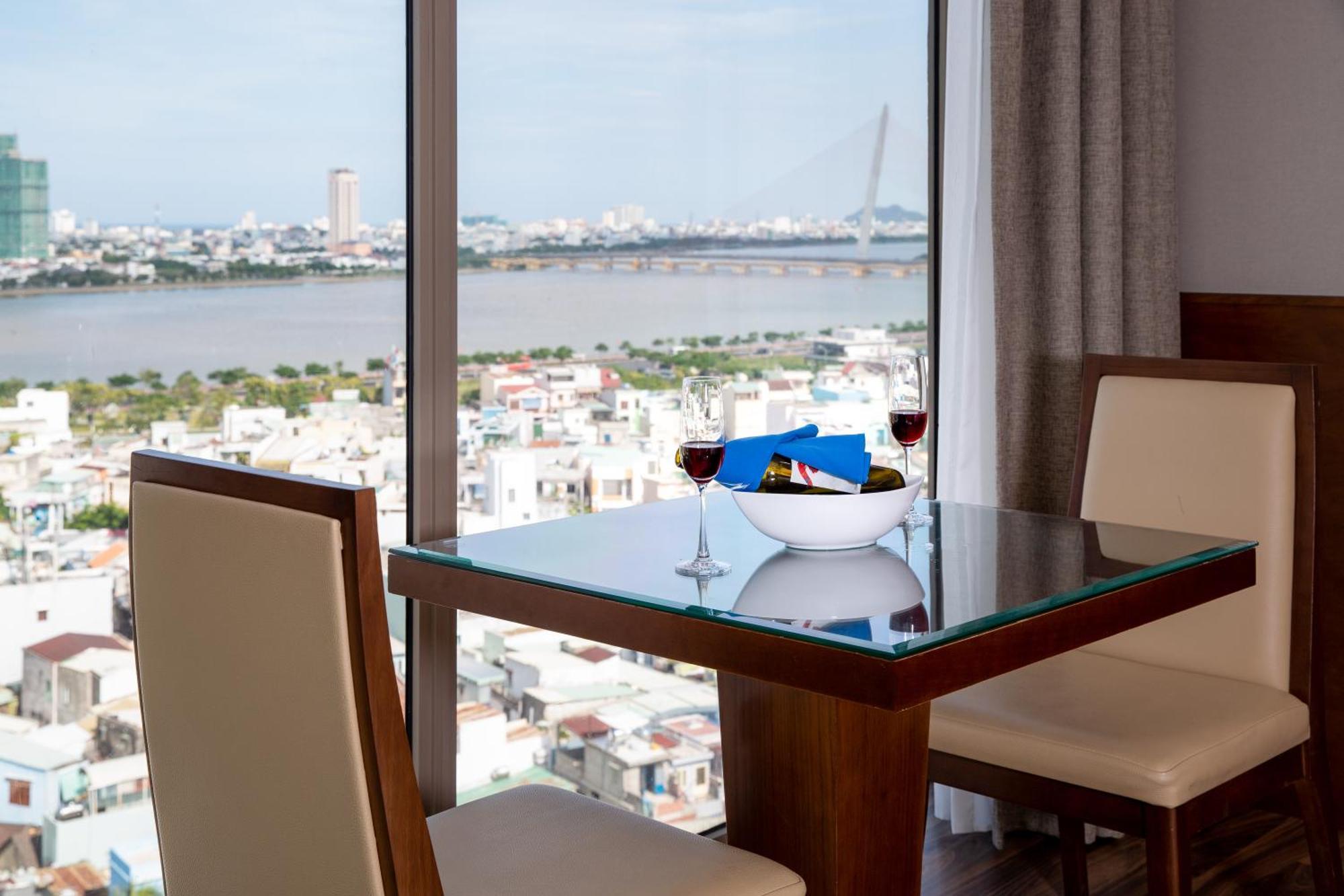 Mitisa Hotel Da Nang - Near Dragon Bridge Εξωτερικό φωτογραφία