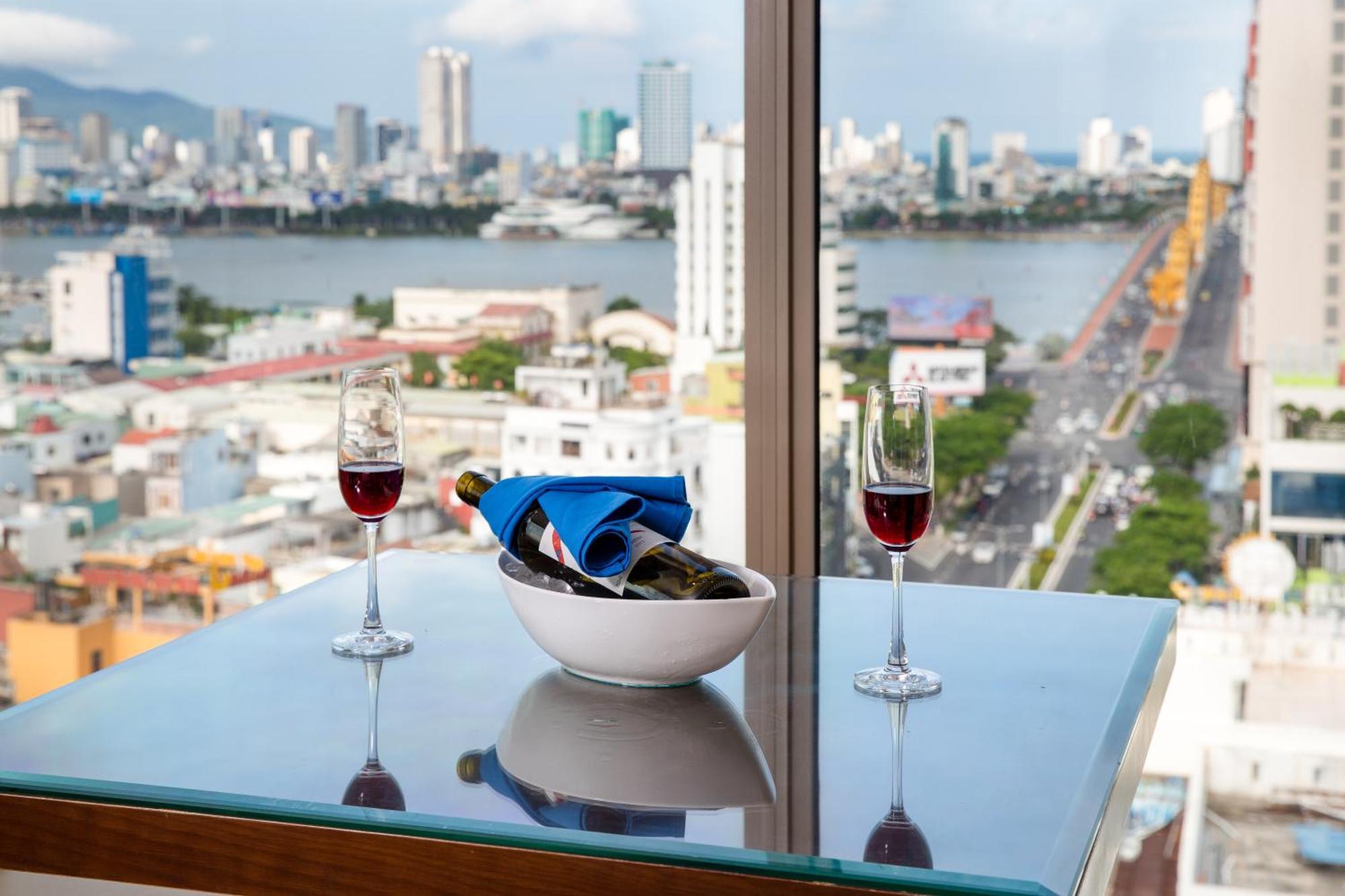 Mitisa Hotel Da Nang - Near Dragon Bridge Εξωτερικό φωτογραφία